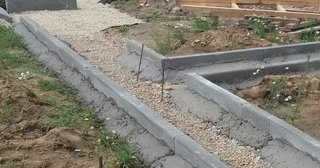 Установка бордюров для плитки в Сосновом Боре в октябре