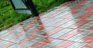 Профессиональная укладка цементной тротуарной плитки в Сосновом Боре в октябре