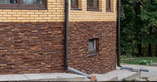 Наружная отделка фундамента в Сосновом Боре от ТротуарнаяПлитка по цене от 914 руб.
