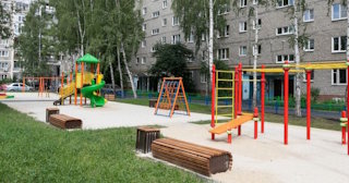 Благоустройство детской площадки во дворе от 1930 руб. в Сосновом Боре