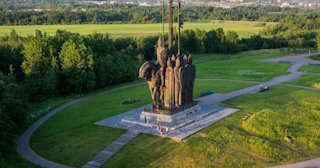 Благоустройство памятников в Сосновом Боре от 914 руб. – компания ТротуарнаяПлитка