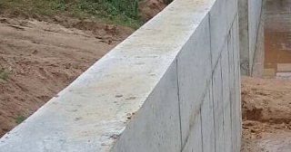 Строительство подпорной стенки из бетона в Сосновом Боре в октябре